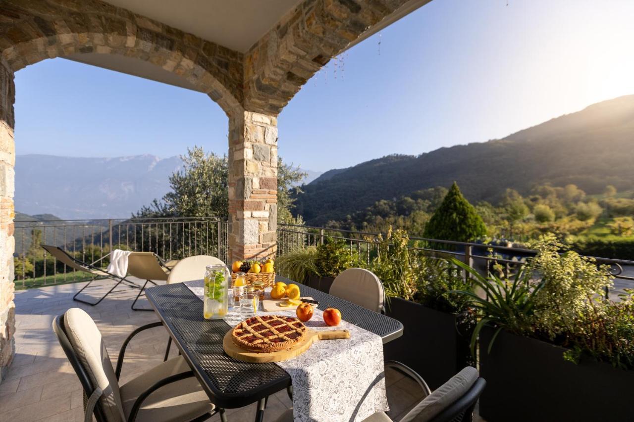 Mos Country House Tremosine Bagian luar foto