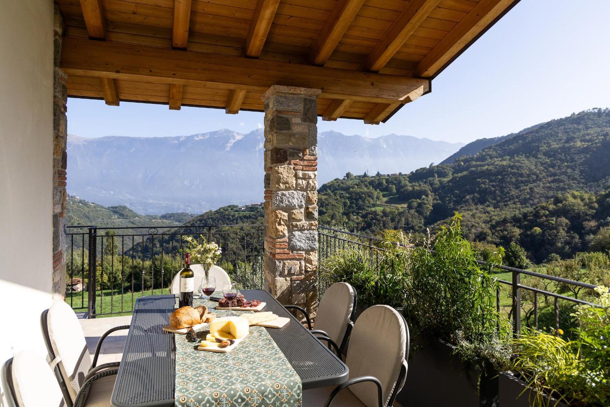 Mos Country House Tremosine Bagian luar foto
