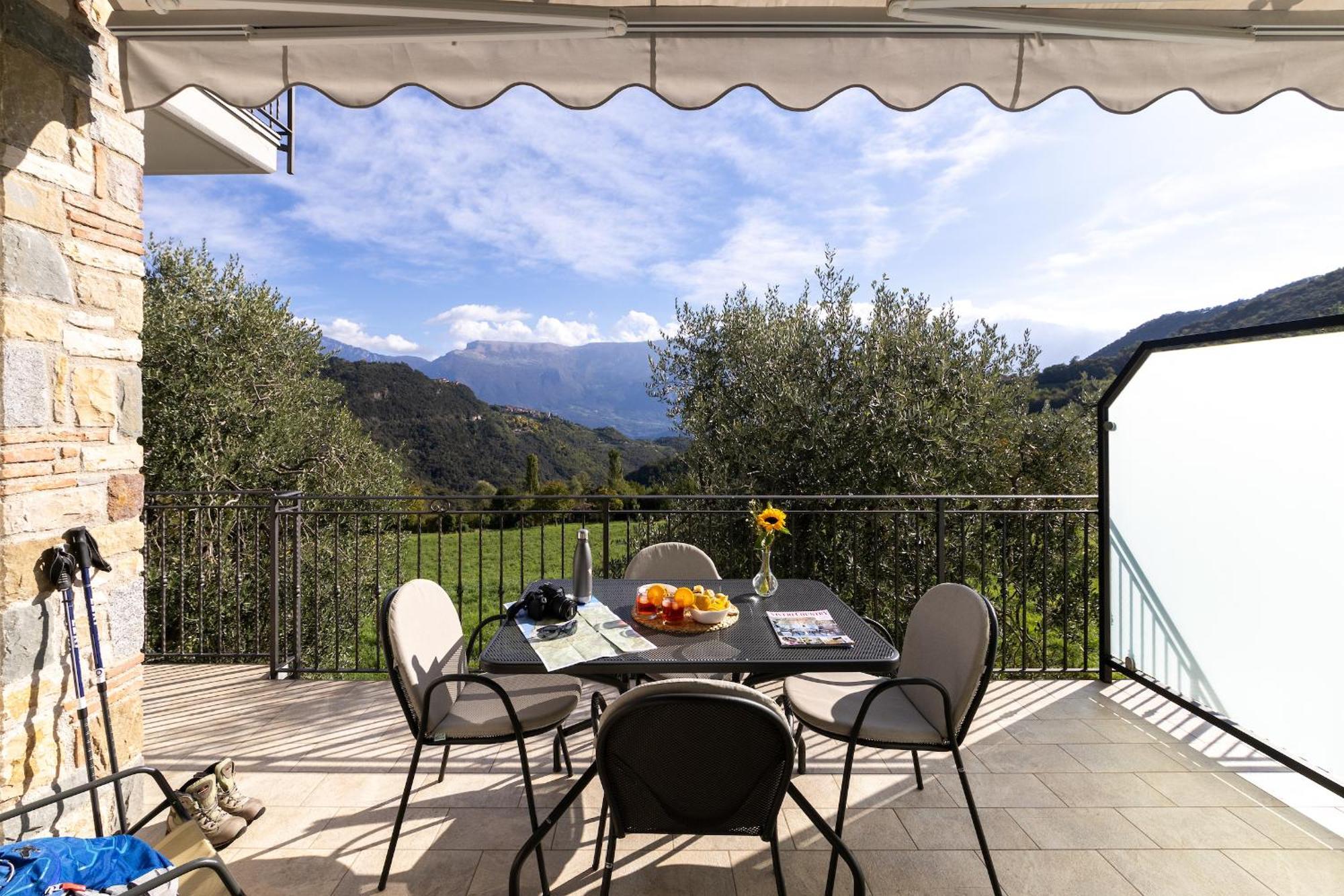 Mos Country House Tremosine Bagian luar foto
